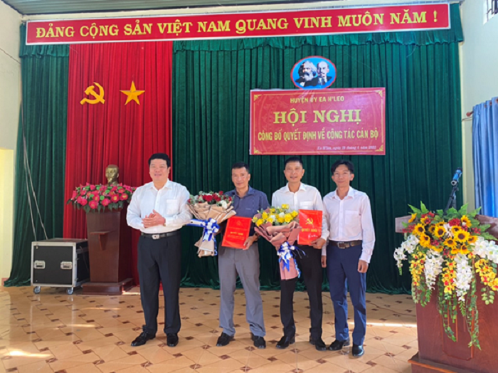 Huyện uỷ Ea H’Leo: Công bố Quyết định về công tác cán bộ